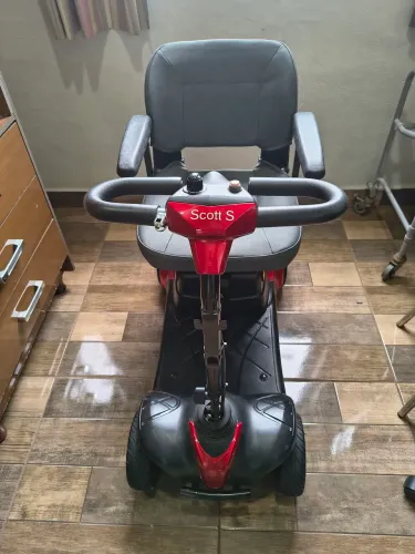 CADEIRA DE RODAS SCOOTER ELETRICA PARA IDOSOS 