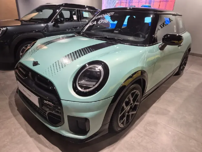 Mini Cooper 2.0 16V Twinpower Gasolina S 2P Steptronic 2026