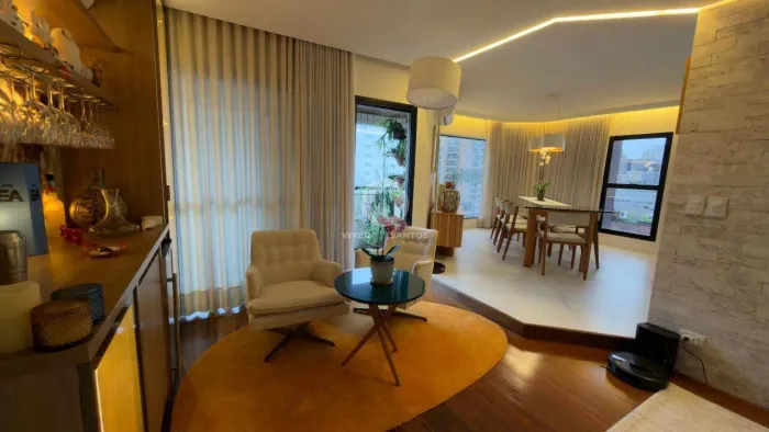Apartamento Alto Padrão, 4 Suítes, Entrada Privativa e 3 Vagas no Boqueirão Santos/SP