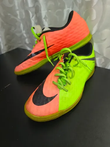 Chuteira Nike Hypervenom Phade 3 IC - Futsal