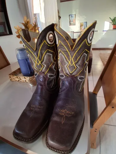 Bota DGO