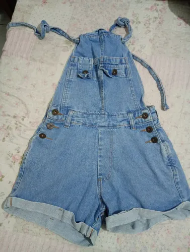 Vendo jardineira jeans