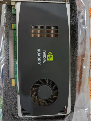 Placa de vídeo NVidia quadro fx 1800