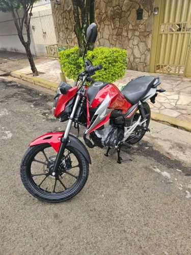 Titan 160