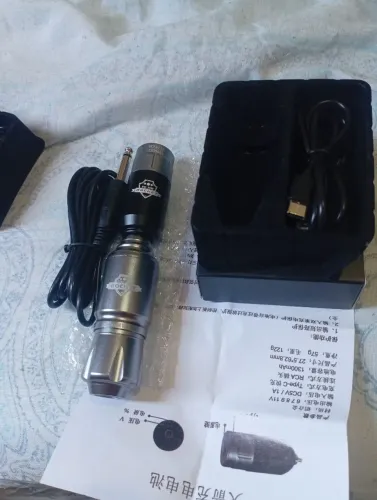 Kit para Tatuadores Pen Rocket e Fonte MC-W1