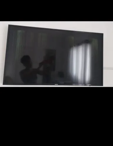 Tv com defeito na tela
