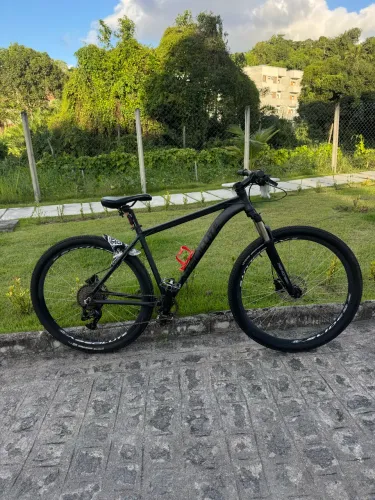 Bike Absoluto Nero 4 aro 29