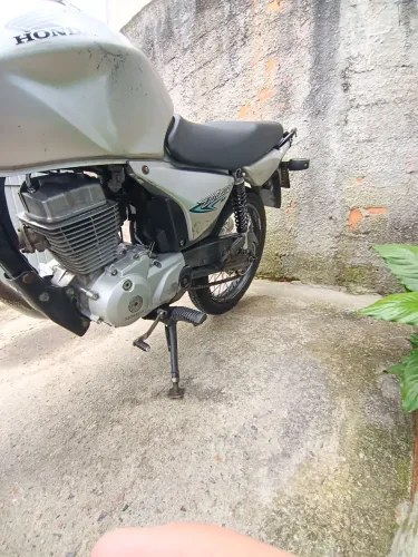 titan ks 150(motor batendo válvula)