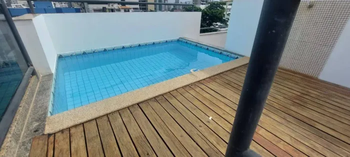 VENDO COBERTURA COM 3/4 NO MIOLO DO COSTA AZUL