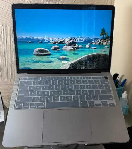 MacBook Air M1 2020 8GB 256GB 13,3 polegadas com carregador - saúde da bateria 95%