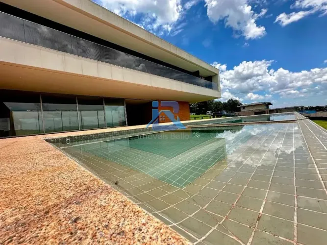 Mooderna casa com 6 suites à venda, 1.486 m² de construção Condomínio Quinta da Baroneza -