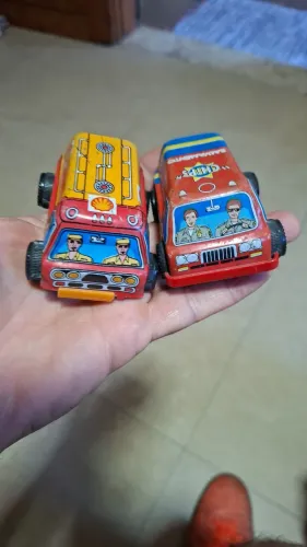 Par de carrinhos antigos déc 80