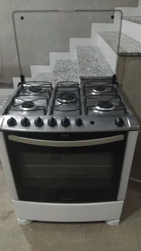 Fogão Eletrolux 5 bocas 640,00 