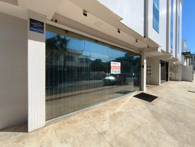 Sala Comercial para Alugar no Bairro das Nações - 160m² e Pronta para Uso 01 vaga privativ
