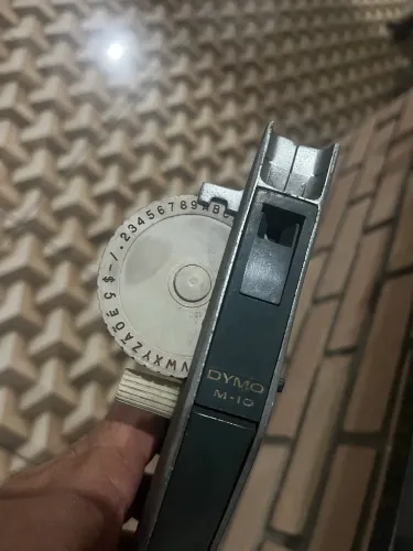 rotulador manual Dymo M-10 vintage