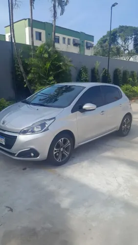 Peugeot 208 Active 1.2 Flex 12V 5P Mec. 2017