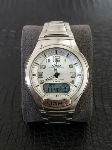 Casio Databank AQ-180W Original - Estado excelente.