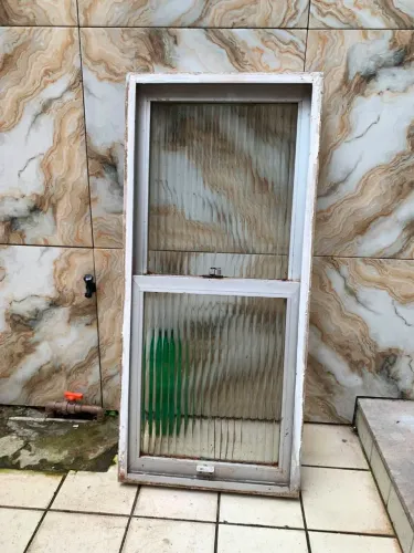 Janela de aluminio ceteira