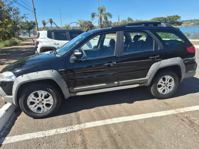 Fiat Palio Week.adv.lock.dualogic 1.8 Flex 2010