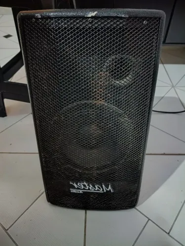 Caixa de som amplificada 