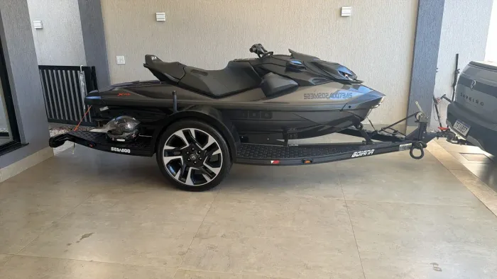Jet ski GTX 300xp