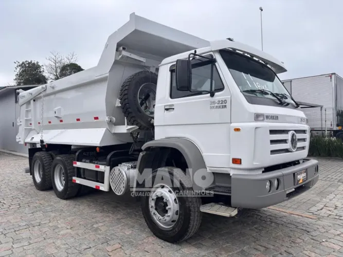 VOLKSWAGEN 26-220 6x4