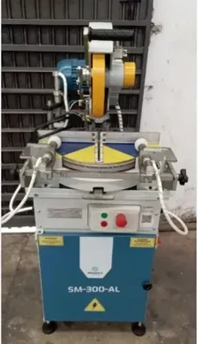 Oportunidade Serra Esquadria Sm- 300 trifásica 220v - Bramold Semi-Nova