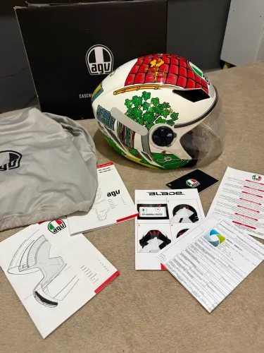 Capacete AGV BLADE