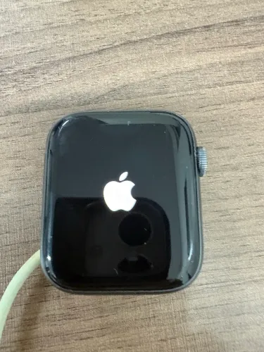 Caixa do Apple Watch Series 4 - 44 mm