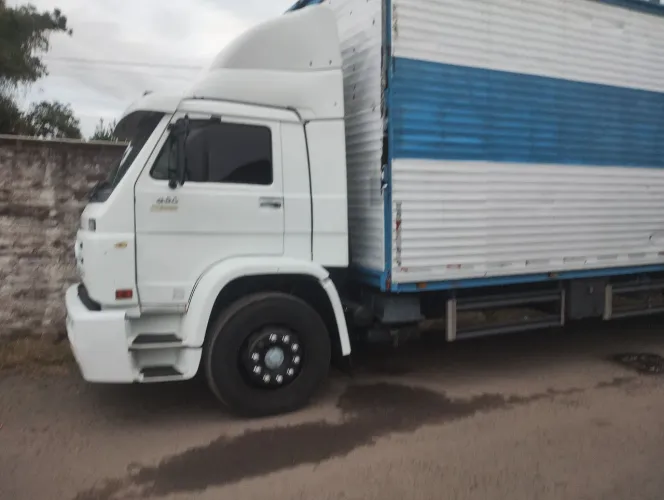 Volkswagen worker 15180 baú