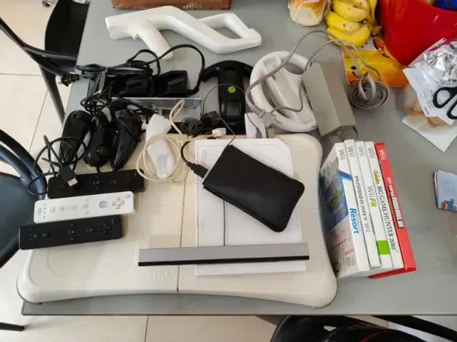 Nintendo Wii desbloqueado com HD 500 cheio de jogos, + jogos originais e 3 controles