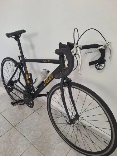 Bicicleta Caloi 10 Speed - Preta e Dourada (Com Acessórios!)