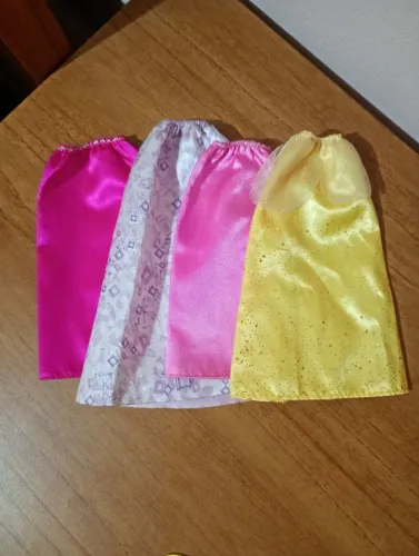 Lote roupas princesas/ Hasbro compatível barbie