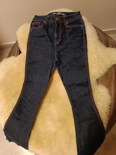 Calça jeans feminina John John