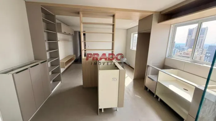 Apartamento para alugar em Maringá, Zona 07, com 2 quartos, com 64 m², BATAGLINI