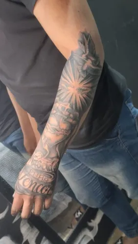 Fechamento de tatuagem 20% desconto no valor da arte 