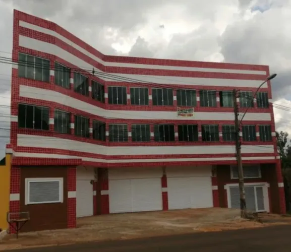 Alugo apartamento de 2/4 sendo um suite em Arniqueiras com garagem.