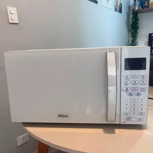Microondas 28L Philco branco PMO28BB - 1400w