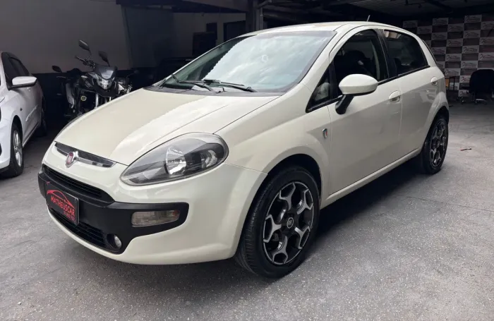 Fiat Punto Attractive Italia 1.4 F.flex 8V 5P 2015