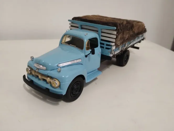 Miniatura caminhão Ford f1 1951 americano custon raro First Gear 