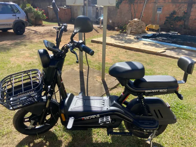 Scooter elétrica RIFANI 600w 