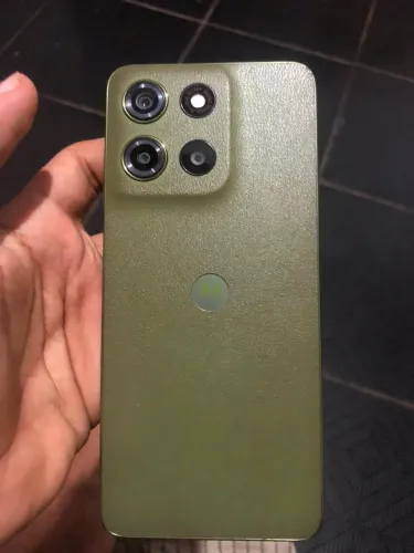 Moto g15 256 GB podendo chegar até 8 GB de ram semi-novo!!