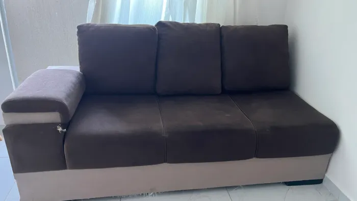 Sofá em formato L(duas peças)