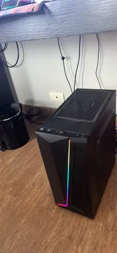Pc gamer, com teclado, mouse e monitor