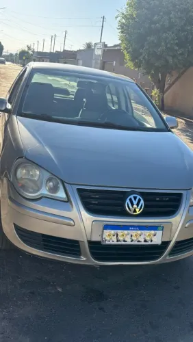 Volkswagen Polo Sedan 1.6 MI Total Flex 8V 4P 2011