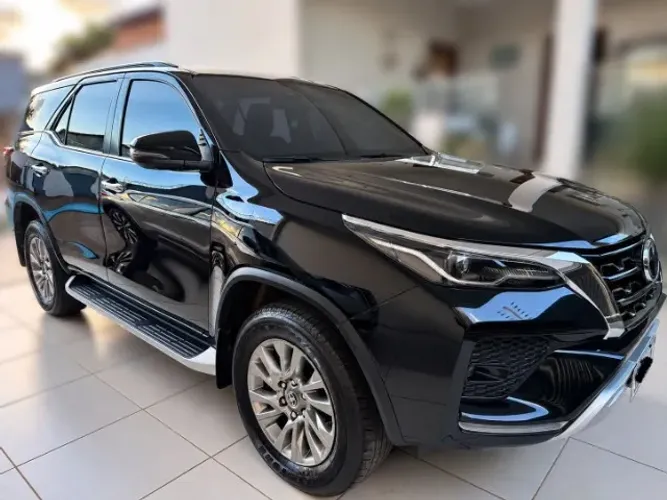 Toyota Hilux SW4 SRX 4X4 2.8 TDI 16V Dies. Aut. 2022