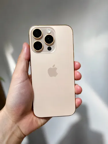 iPhone 16 Pro Dourado 128GB