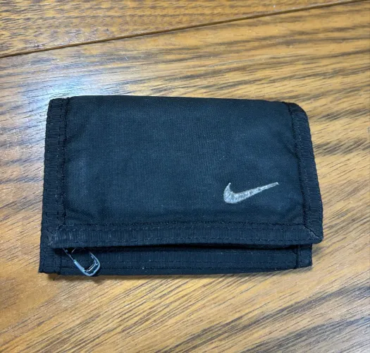 Carteira de bolso - Nike - espetacular - preta