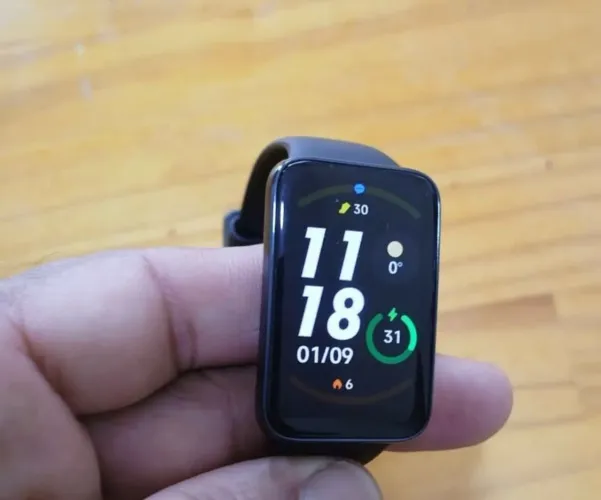Xiaomi Smartband 7 Pro (versão global) com pulseira extra ( novo lacrado )