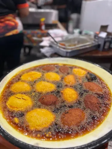 Vaga para fritar Acarajé 
